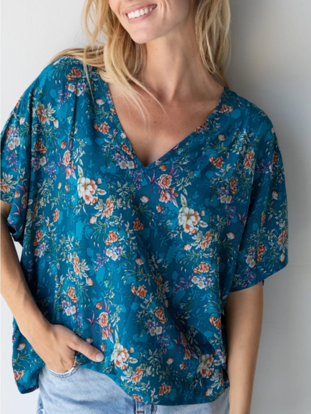 NATURAL LIFE Teal Floral V-Neck Tunic